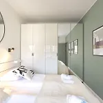 アパート Garnizon Q4apartments