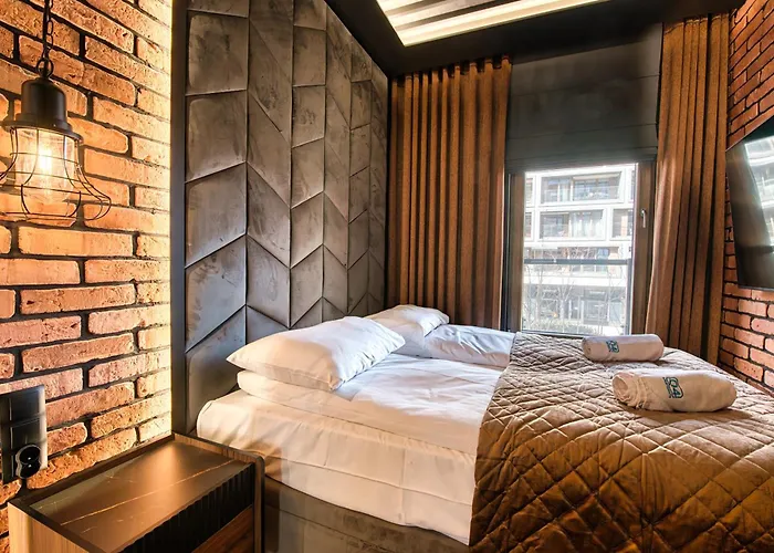 Garnizon Q4apartments דירה